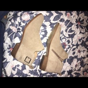 NEW UGG BOOTIES!!